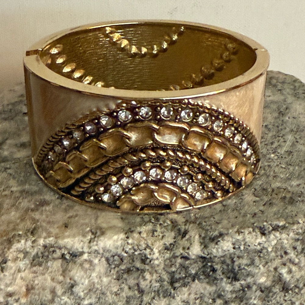 Vintage Clamper Jeweled Gold-Tone Enameled Women's Bracelet